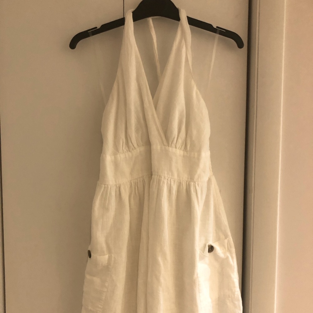 American Eagle Small Classic White Halter Dress with Two Pockets & Straps